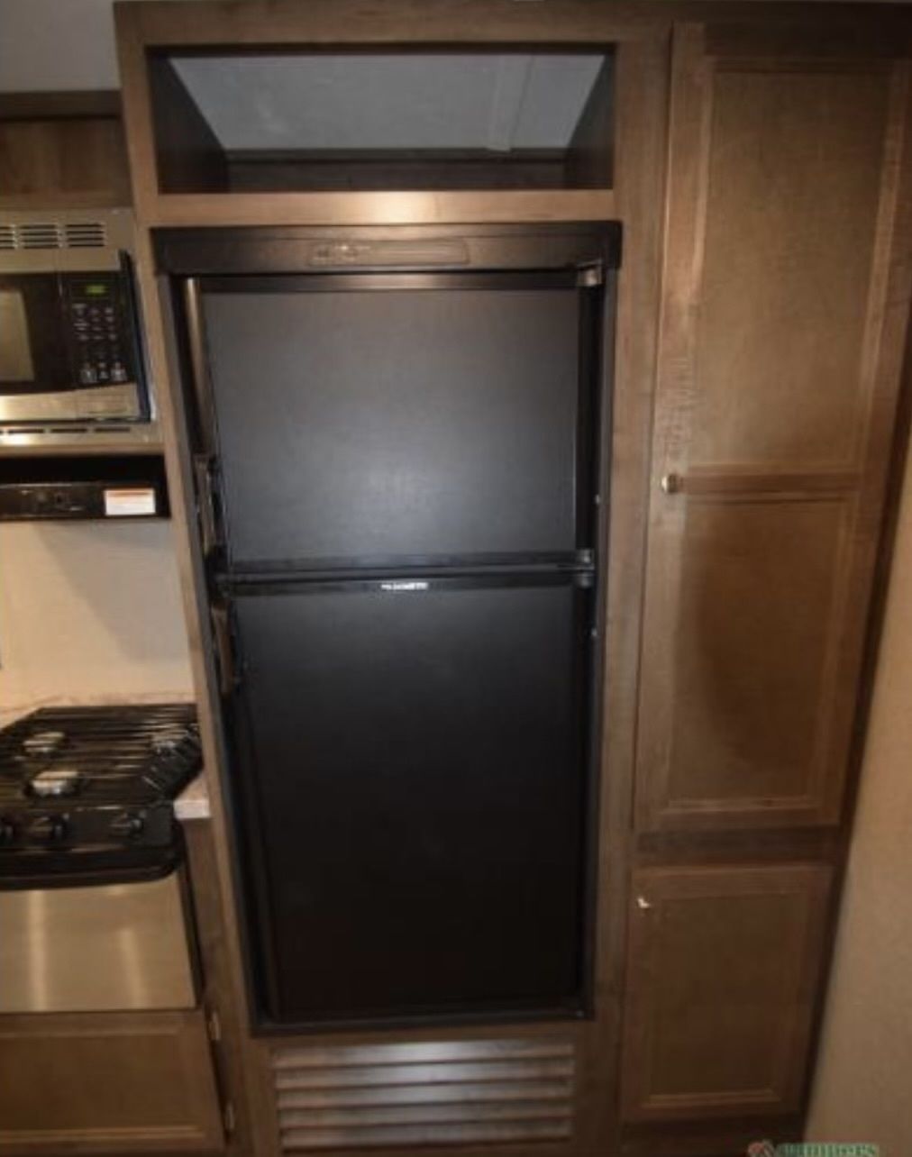 Photo 16 - 2018 Dutchman Travel Trailer rental photo 18