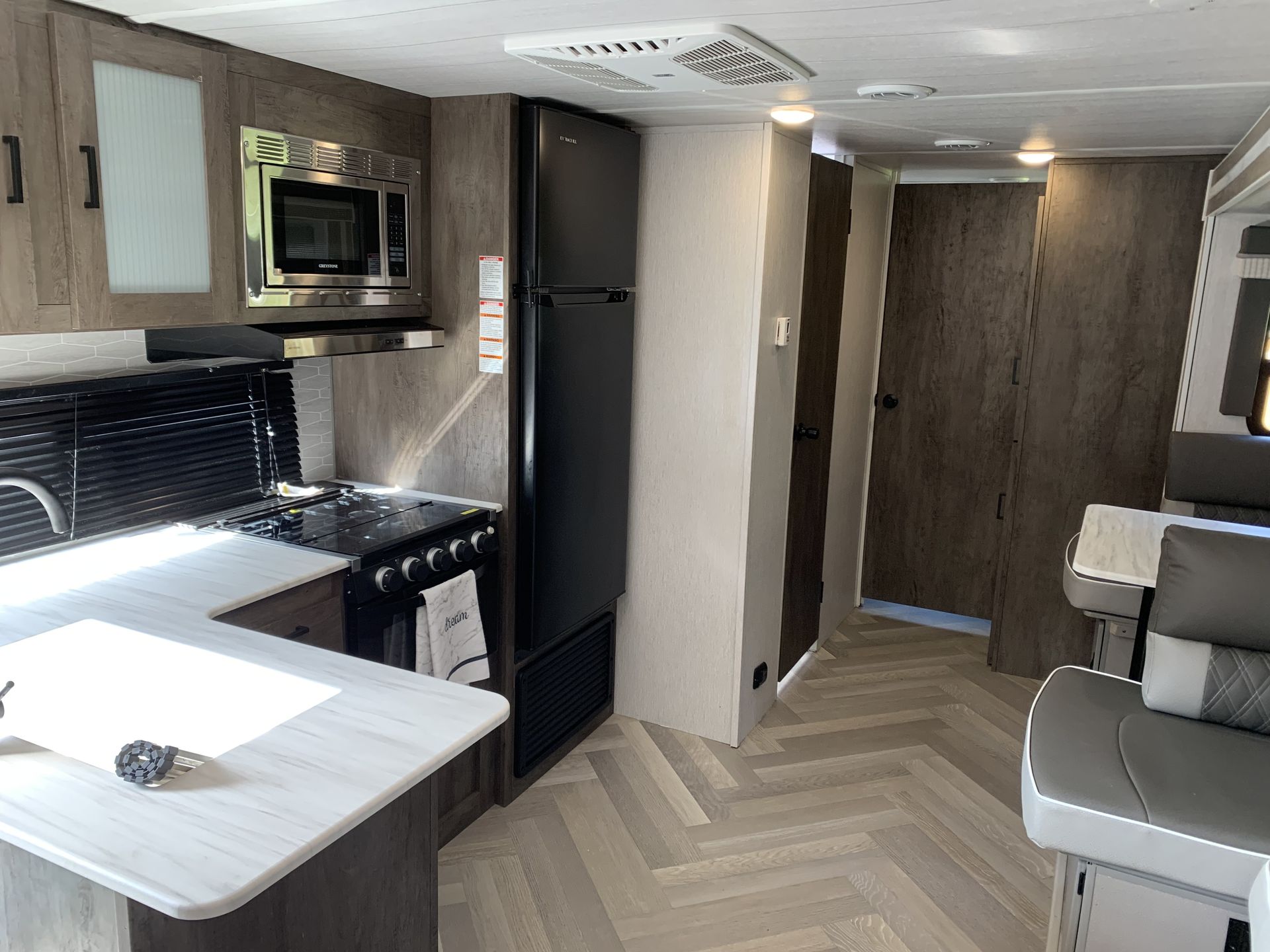 Photo 4 - 2022 Forest River Travel Trailer rental photo 6
