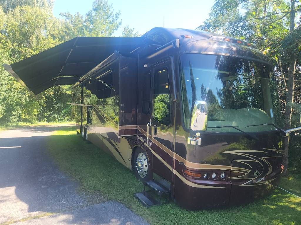 Photo 0 - 2014 Entegra Coach Class A Motorhome rental photo 2