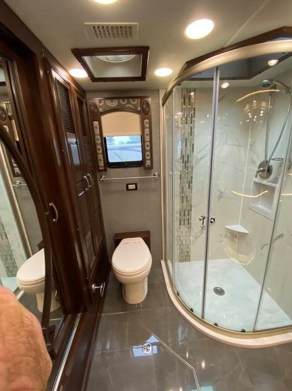 Photo 5 - 2016 Entegra Coach Class A Motorhome rental photo 15