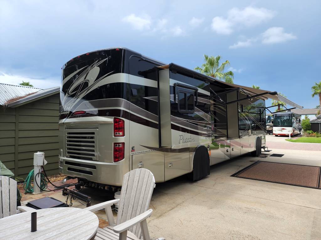 Photo 0 - 2015 Tiffin Motorhomes Class A Motorhome rental photo 2