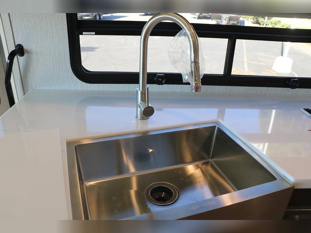 Photo 4 - 2023 Coachmen Class A Motorhome rental photo 6