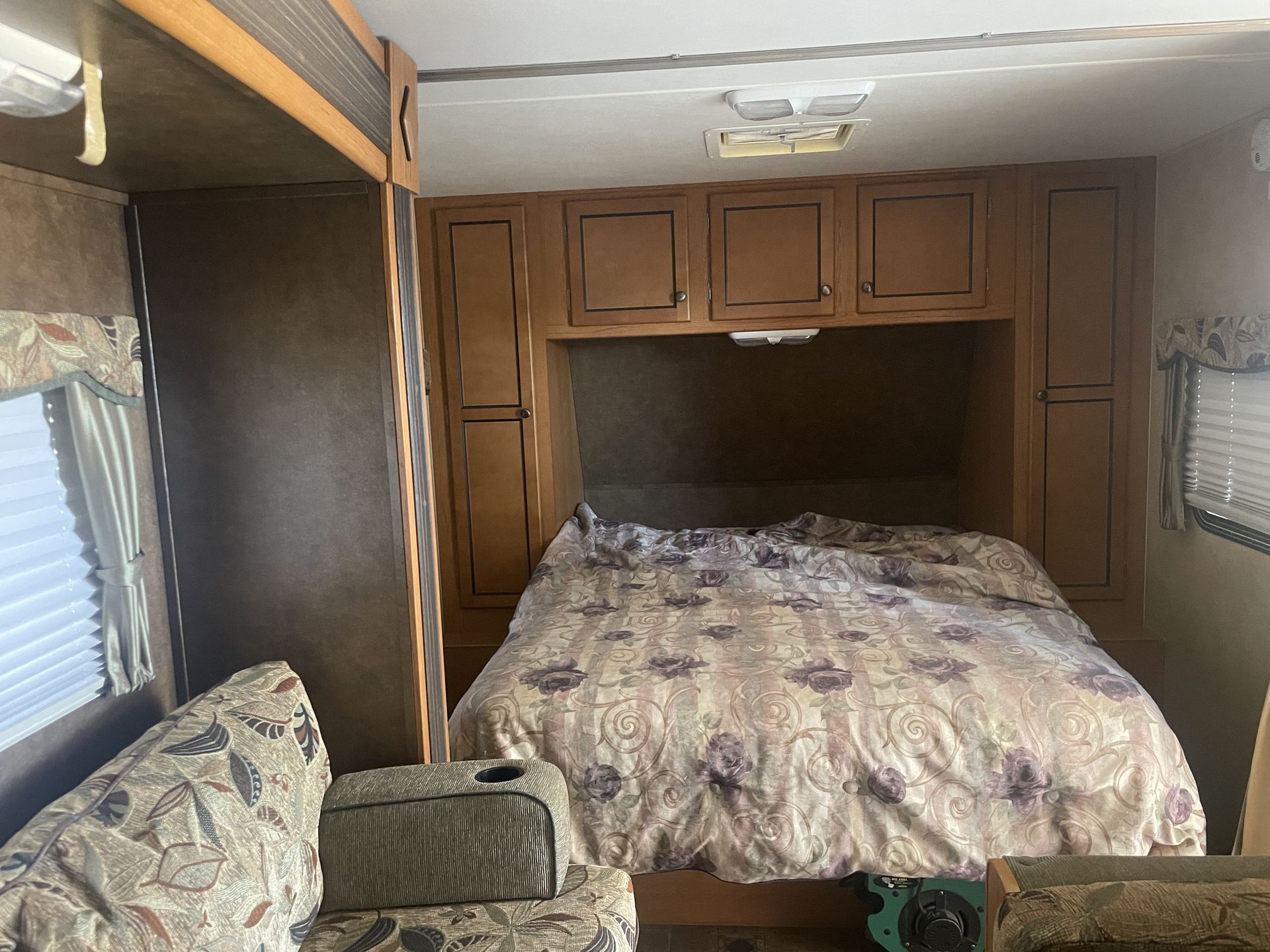 Photo 5 - 2012 Holiday Rambler Travel Trailer rental photo 7