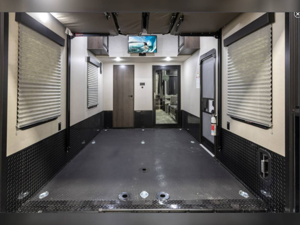 Photo 2 - 2021 Grand Design Fifth Wheel rental photo 6