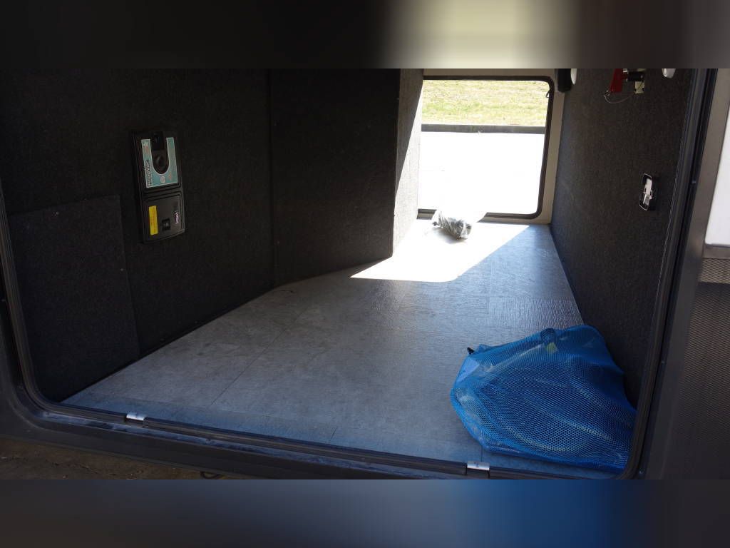 Photo 2 - 2021 Grand Design Fifth Wheel rental photo 10