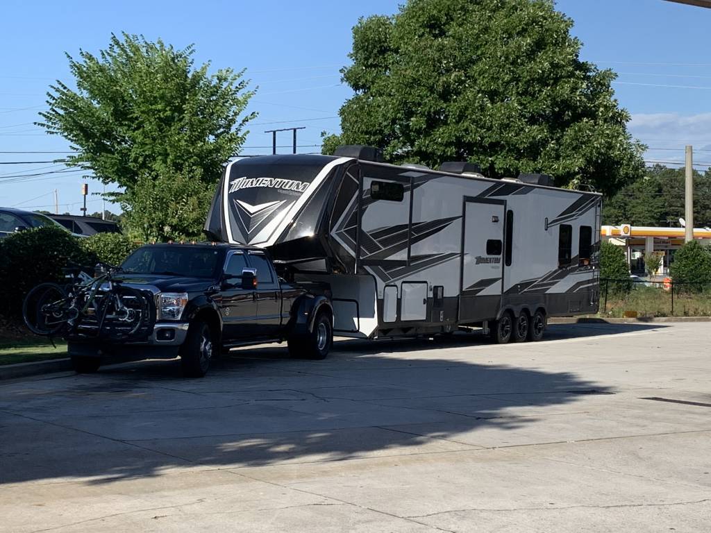 Photo 2 - 2021 Grand Design Fifth Wheel rental photo 12