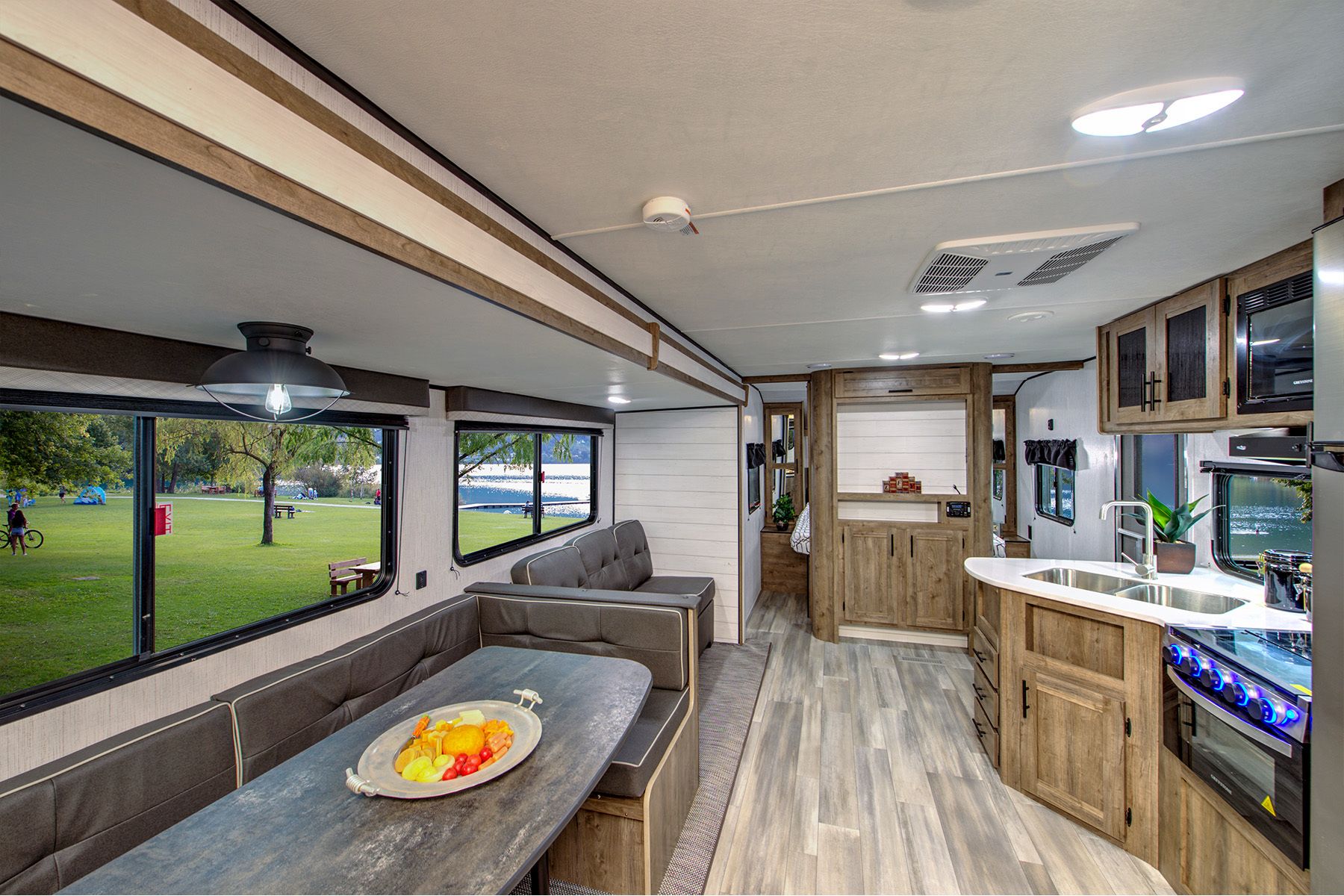 Photo 16 - 2023 Heartland Rv Travel Trailer rental photo 18