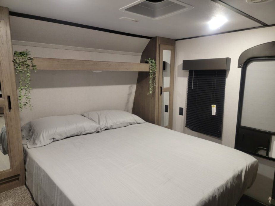 Photo 9 - 2021 Keystone Travel Trailer rental photo 11
