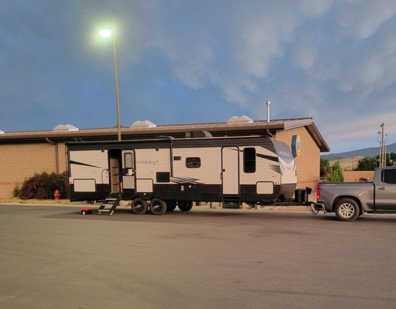 Photo 18 - 2021 Keystone Travel Trailer rental photo 20