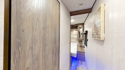 Photo 2 thumbnail 9