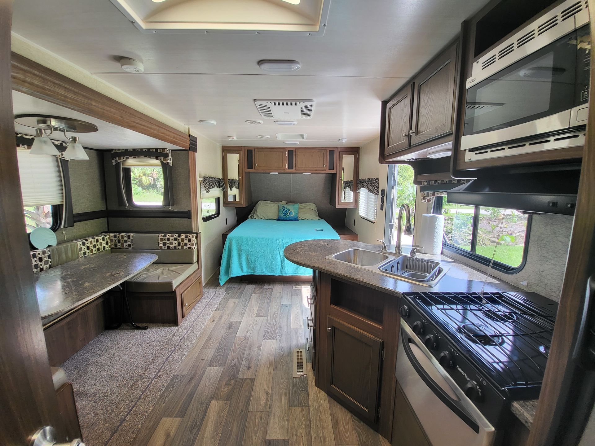 Photo 7 - 2017 Heartland Travel Trailer rental photo 9