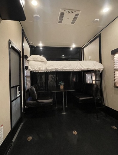 2017 Grand Design Momentum 388M Toy Hauler for rent in Sumrall, MS