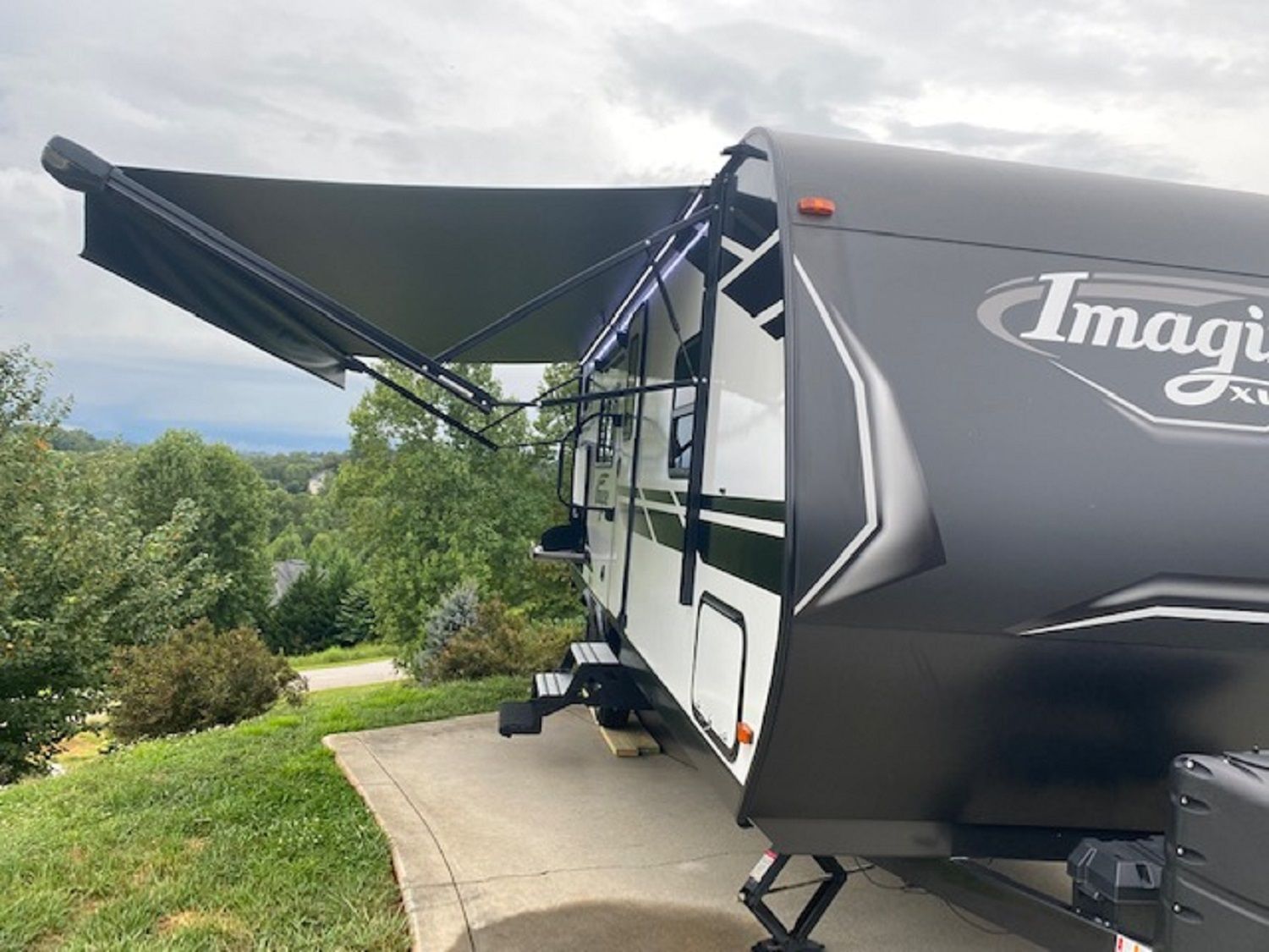 Photo 5 - 2021 Grand Design Travel Trailer rental photo 10