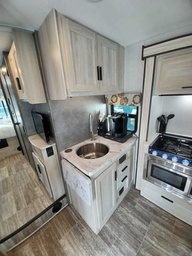 Photo 0 thumbnail 9