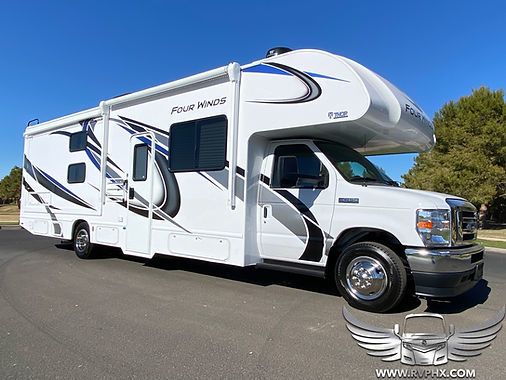 Photo 2 - 2022 Four Winds Class C Motorhome rental photo 12