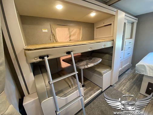 Photo 3 - 2022 Four Winds Class C Motorhome rental photo 16