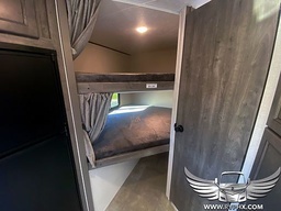 Photo 6 thumbnail 8