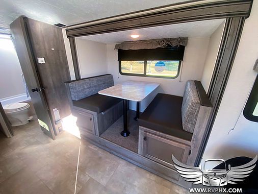 Photo 9 - 2022 Apex Travel Trailer rental photo 11