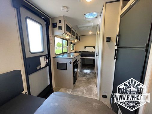 Photo 14 - 2020 Apex Travel Trailer rental photo 16