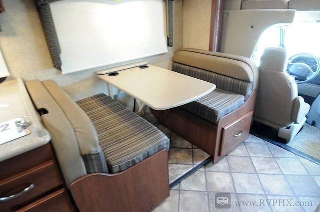 Photo 3 - 2023 Thor Class C Motorhome rental photo 5