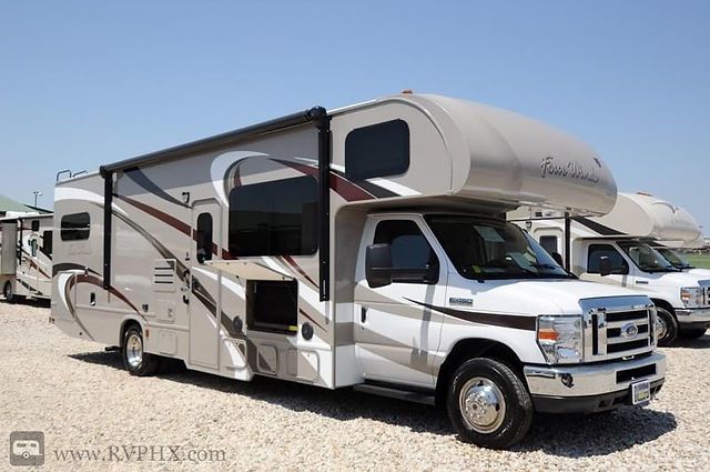 Photo 13 - 2023 Thor Class C Motorhome rental photo 15