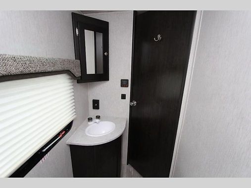 Photo 3 - 2022 Heartland Travel Trailer rental photo 5