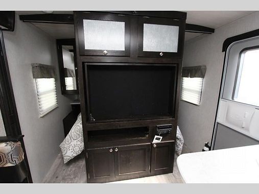 Photo 8 - 2022 Heartland Travel Trailer rental photo 10