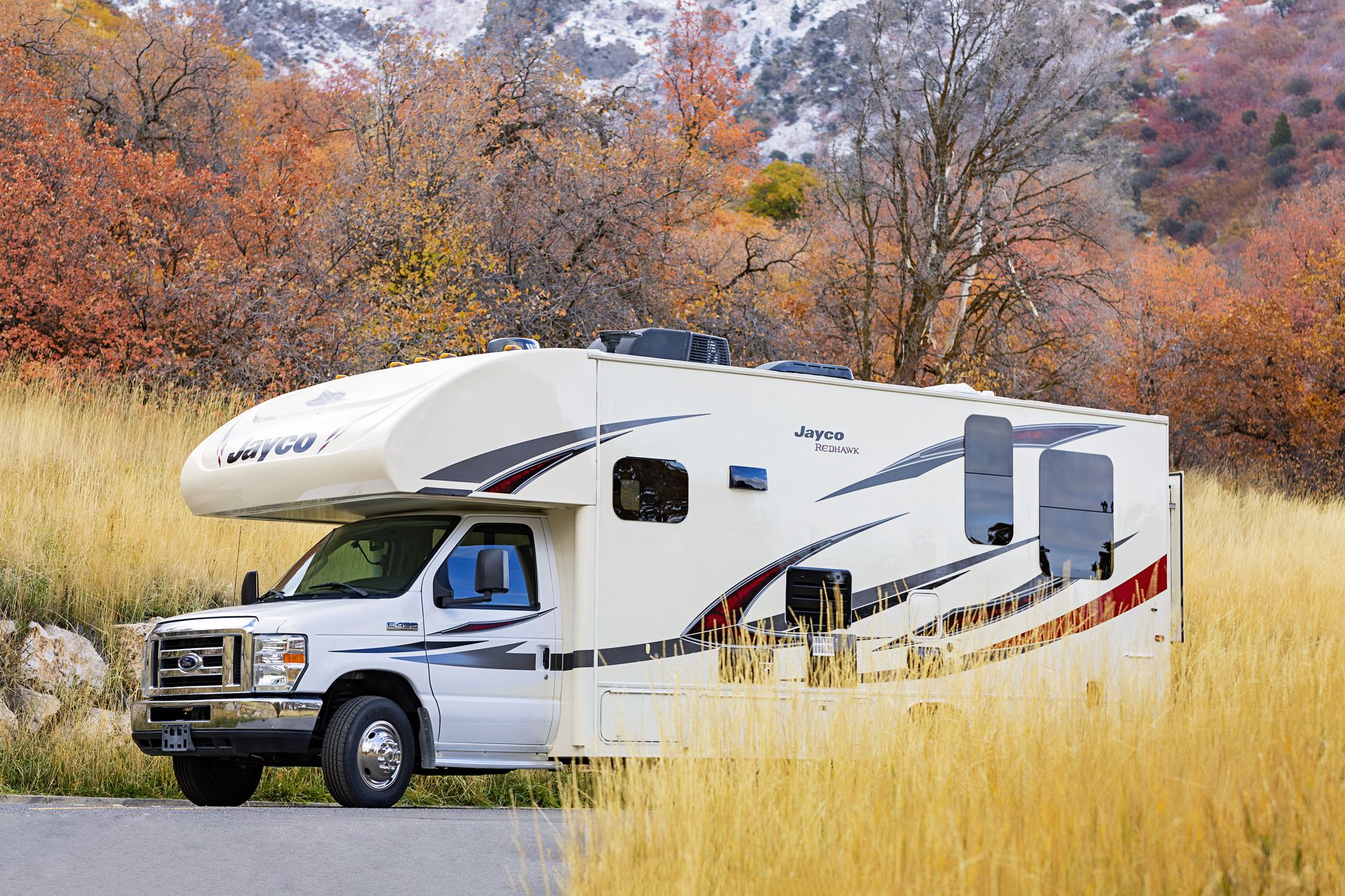 Photo 0 - 2017 Jayco Class C Motorhome rental photo 2