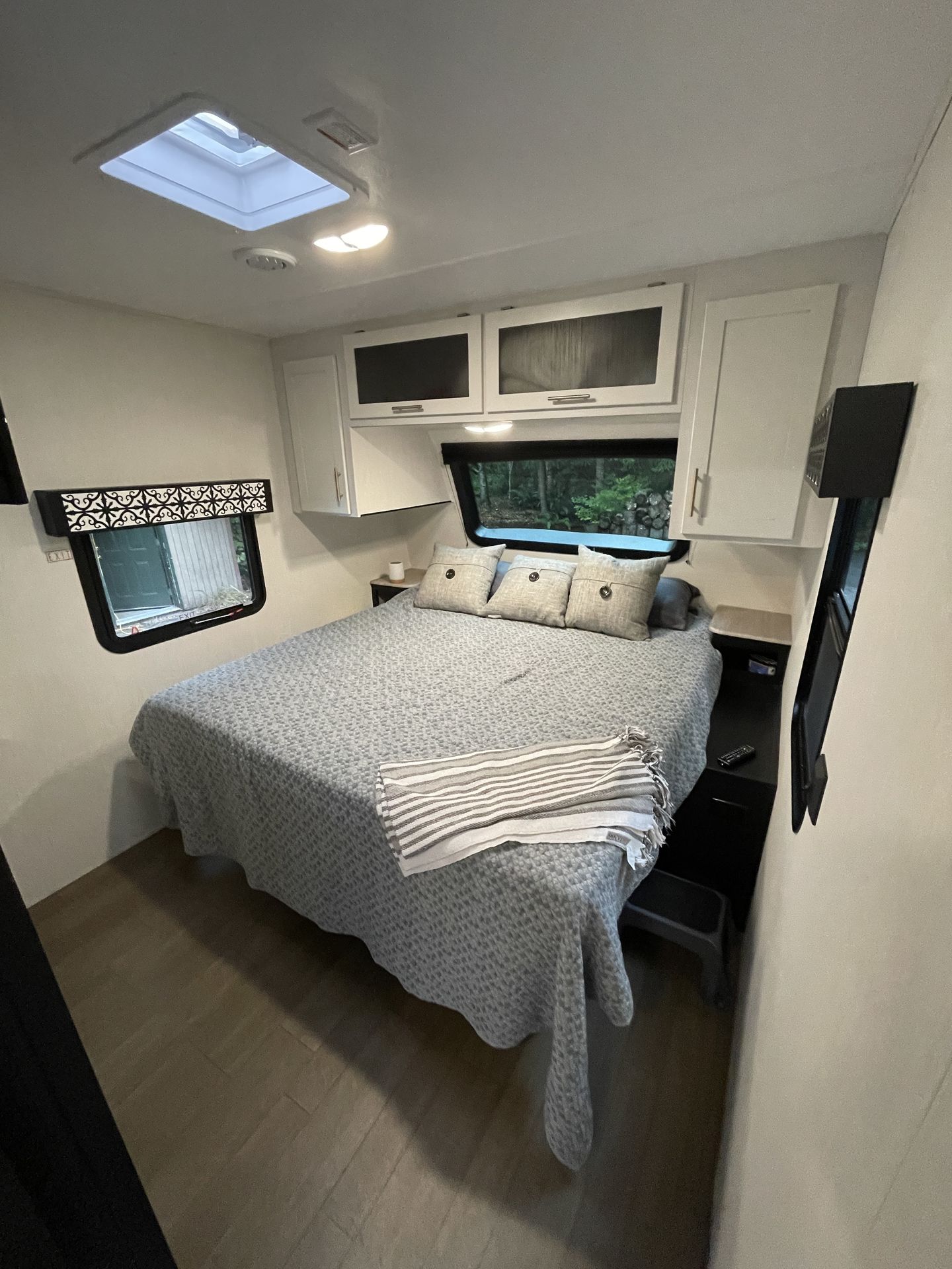 Photo 4 - 2022 Forest River Travel Trailer rental photo 6