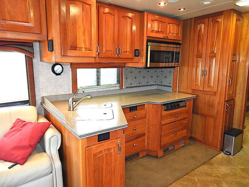 Photo 1 - 2007 Beaver Class A Motorhome rental photo 5