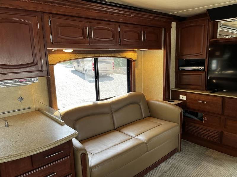 Photo 1 - 2008 Fleetwood Class A Motorhome rental photo 14