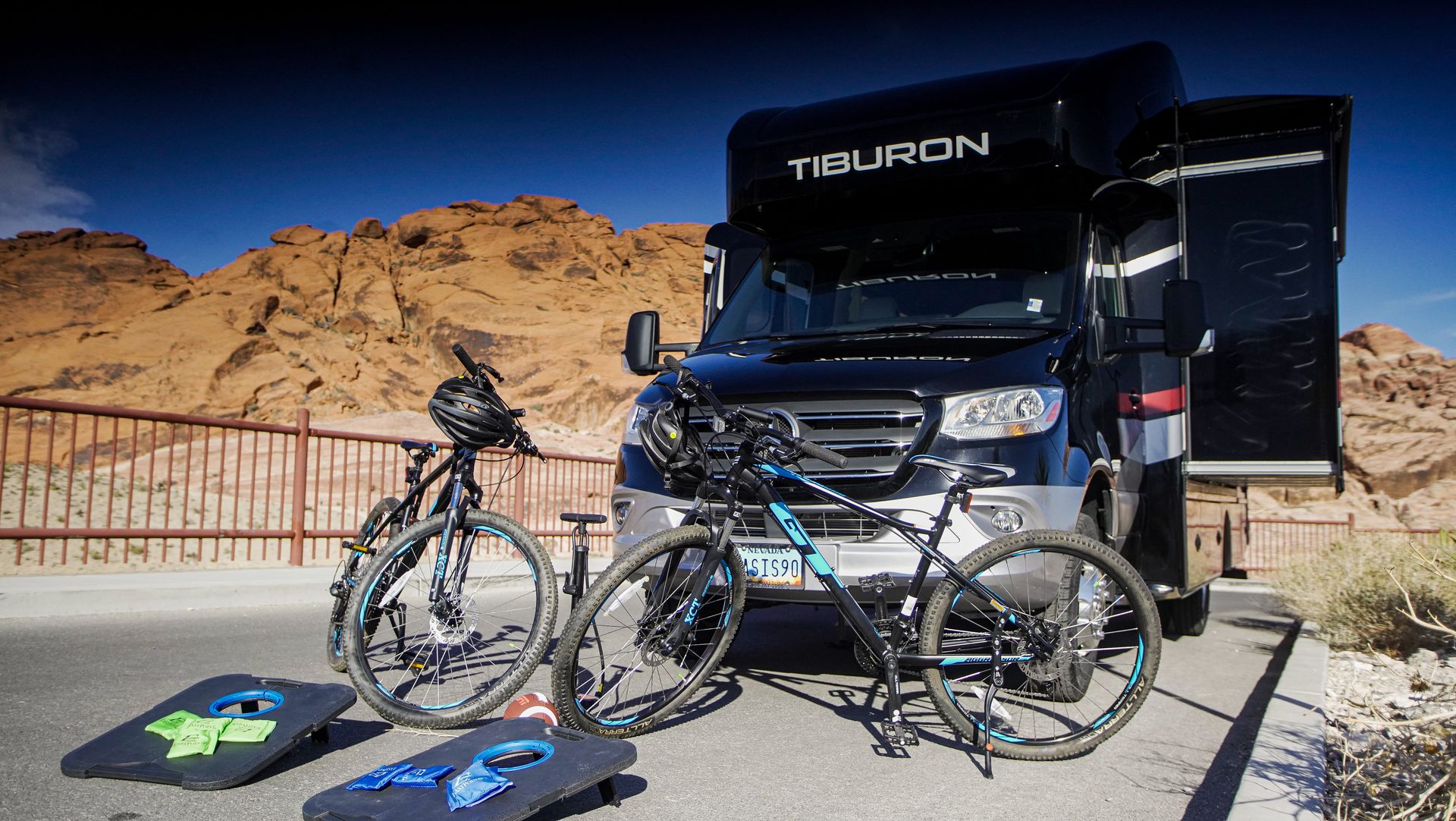 Photo 1 - 2023 Thor Motor Coach Class C Motorhome rental photo 3