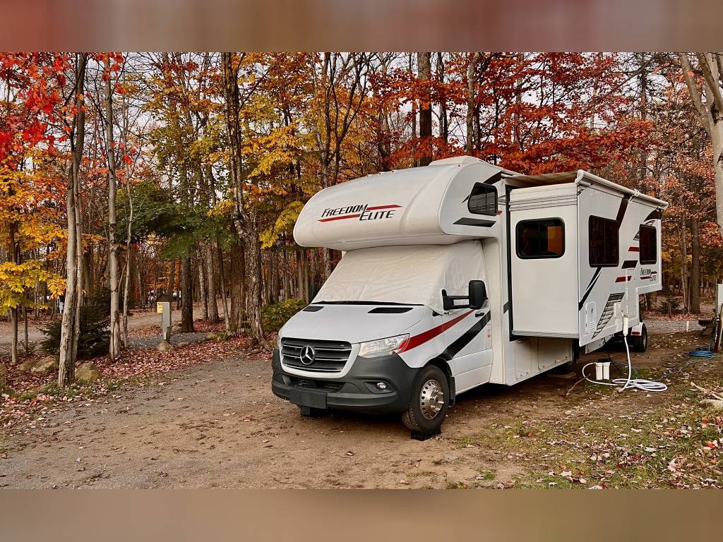 Photo 0 - 2020 Thor Motor Coach Class C Motorhome rental photo 12