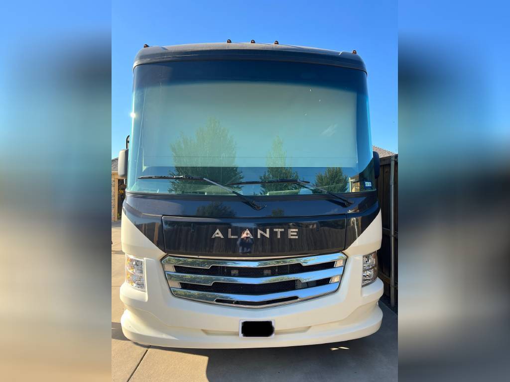 Photo 0 - 2021 Jayco Class A Motorhome rental photo 2