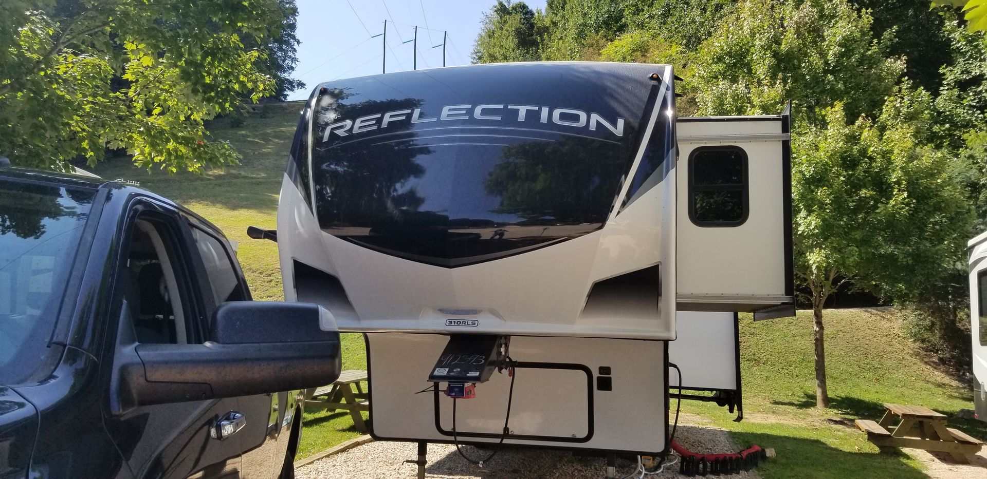 Photo 13 - 2021 Grand Design Fifth Wheel rental photo 15
