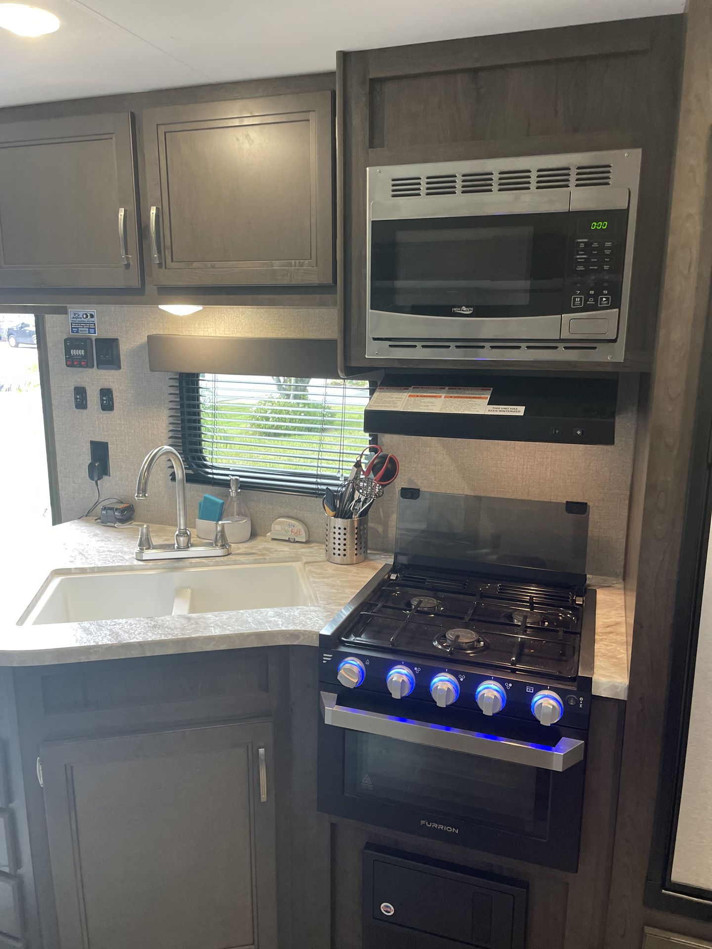Photo 4 - 2021 Jayco Travel Trailer rental photo 6