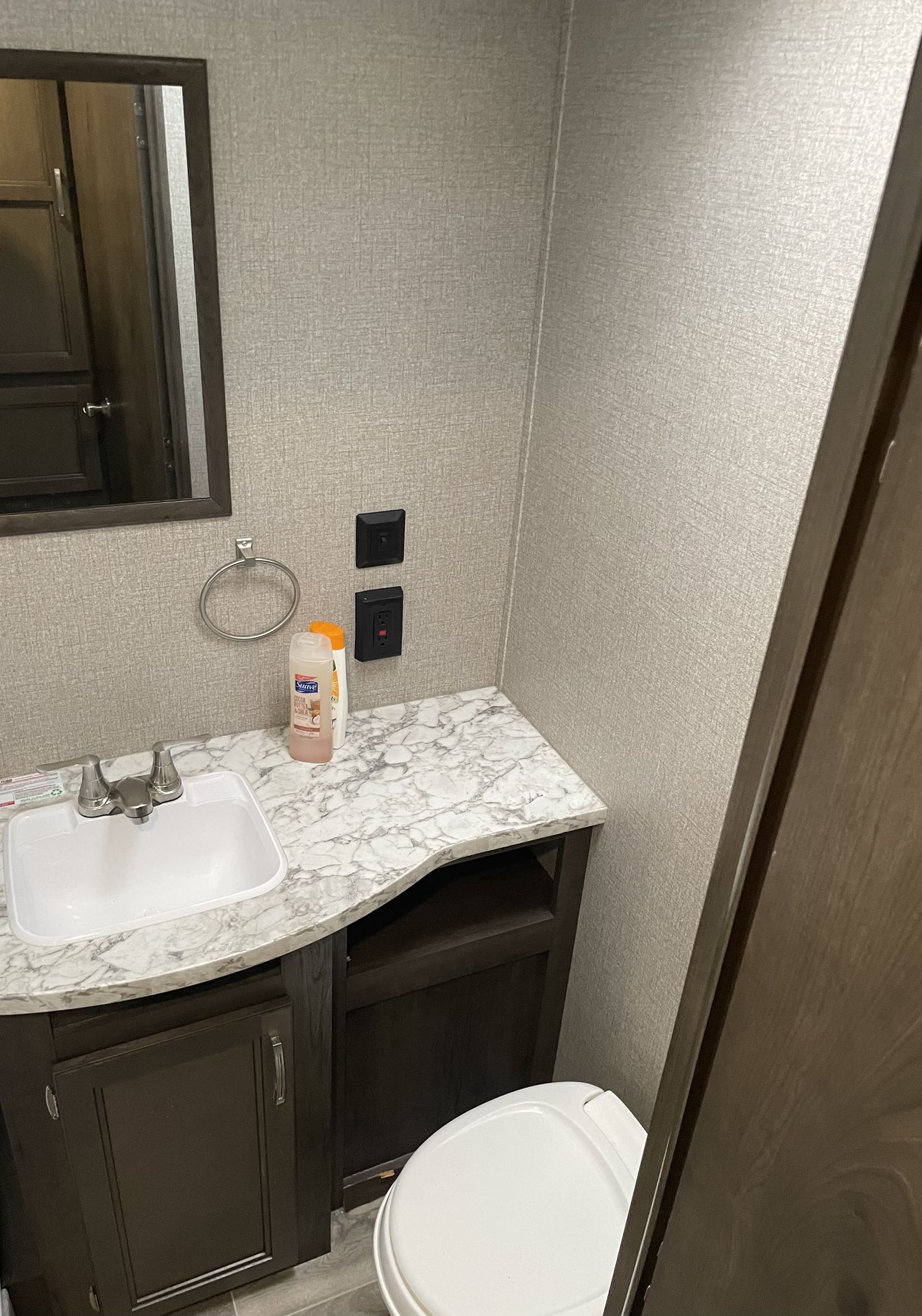 Photo 13 - 2021 Jayco Travel Trailer rental photo 15