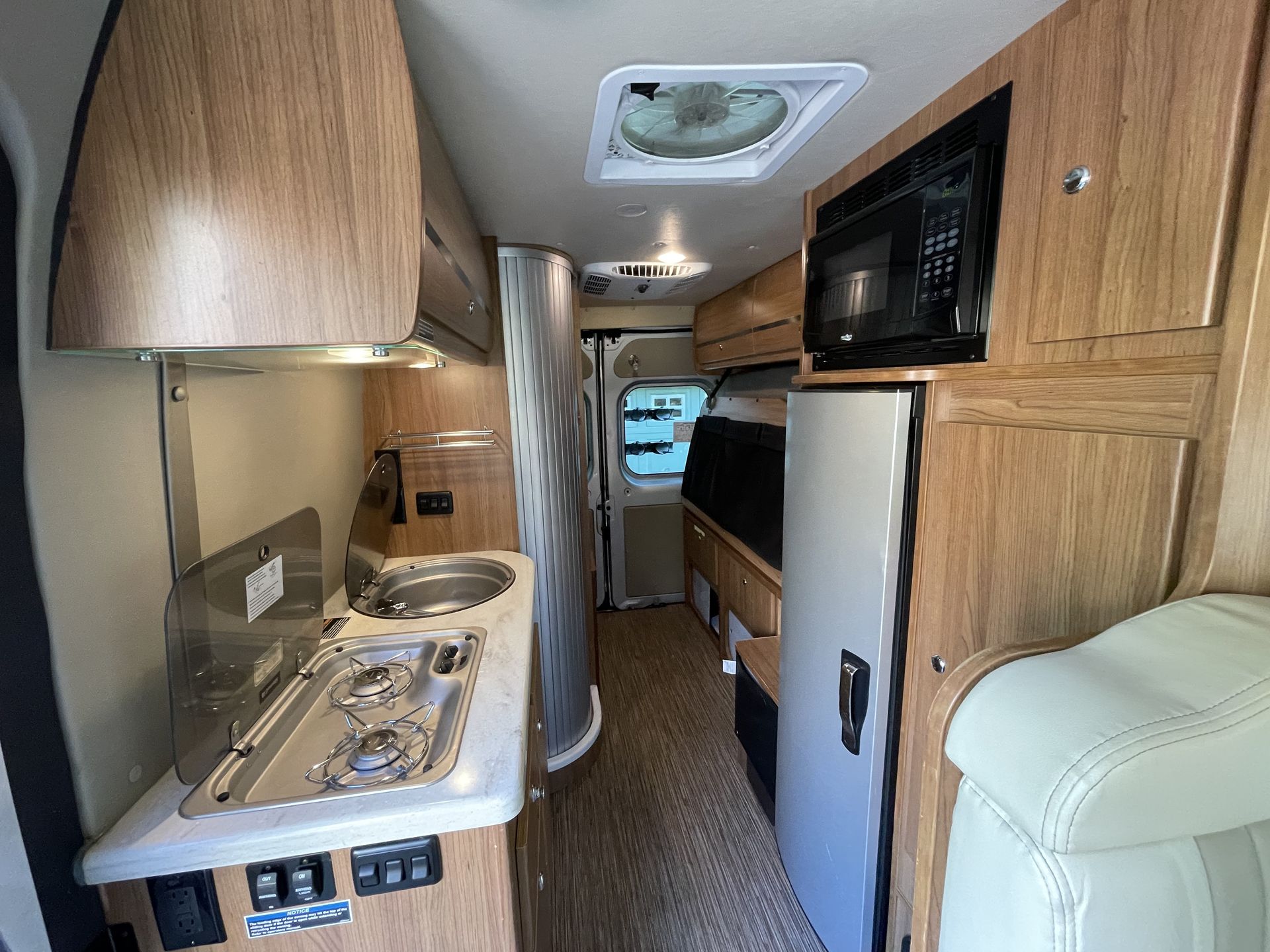 Photo 5 - 2016 Ram Class B Motorhome rental photo 7