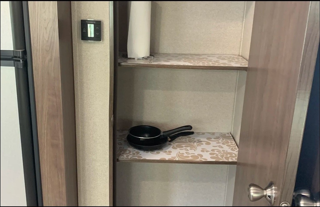 Photo 13 - 2020 Keystone Rv Travel Trailer rental photo 15