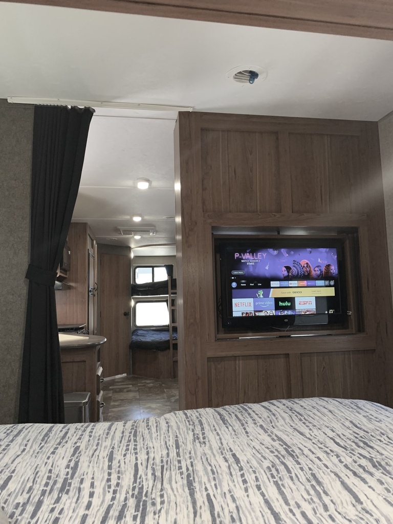 Photo 12 - 2015 Starcraft Travel Trailer rental photo 10