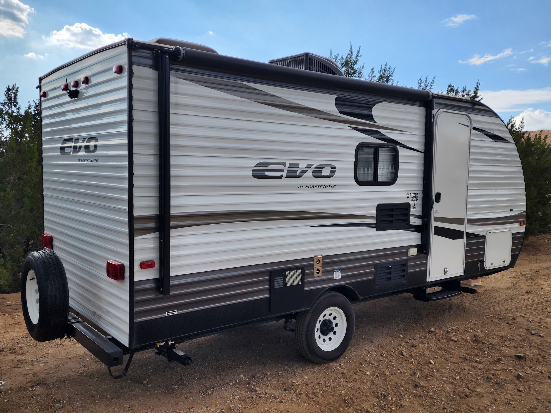 Photo 1 - 2019 Evo Travel Trailer rental photo 3