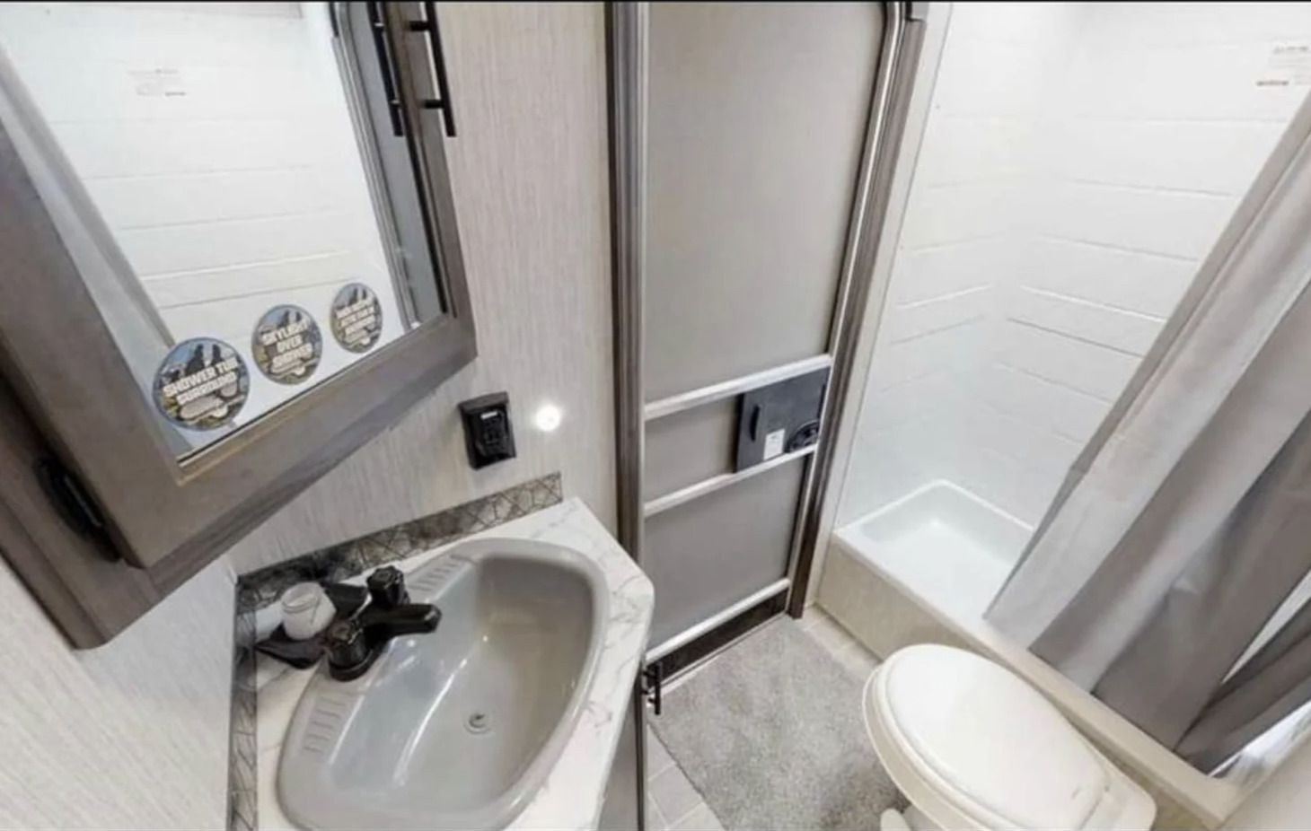 Photo 4 - 2021 Forest River Travel Trailer rental photo 6