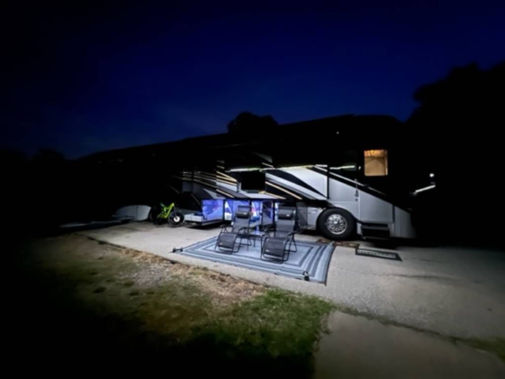 Photo 1 - 2022 Newmar Class A Motorhome rental photo 3