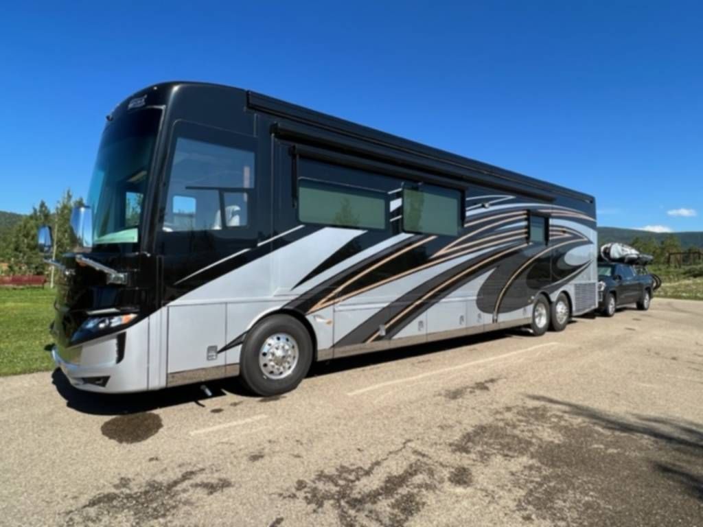 Photo 2 - 2022 Newmar Class A Motorhome rental photo 20