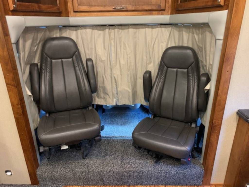 Photo 1 - 2018 Renegade Class C Motorhome rental photo 4