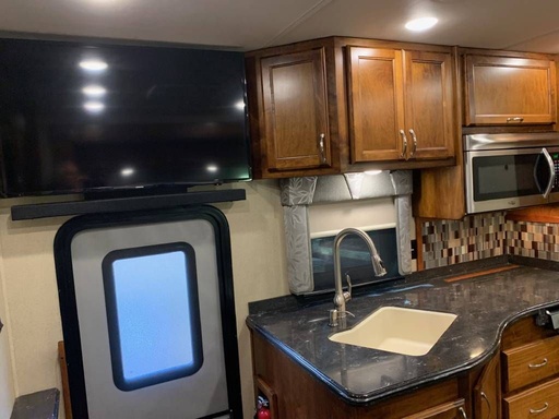 2018 Renegade VERONA 36VSB Class C Motorhome for rent in Chicago, IL