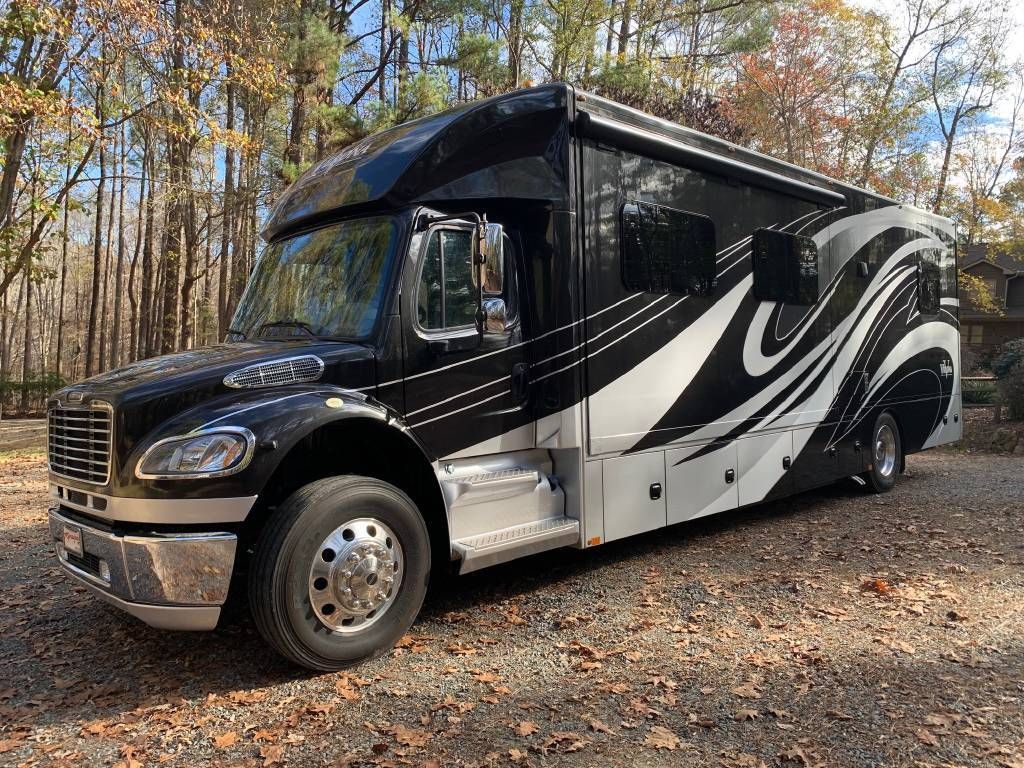 Photo 2 - 2018 Renegade Class C Motorhome rental photo 22