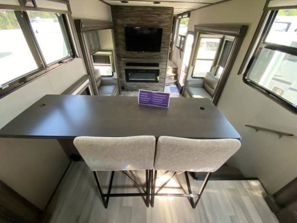 Photo 2 - 2022 Grand Design Fifth Wheel rental photo 16