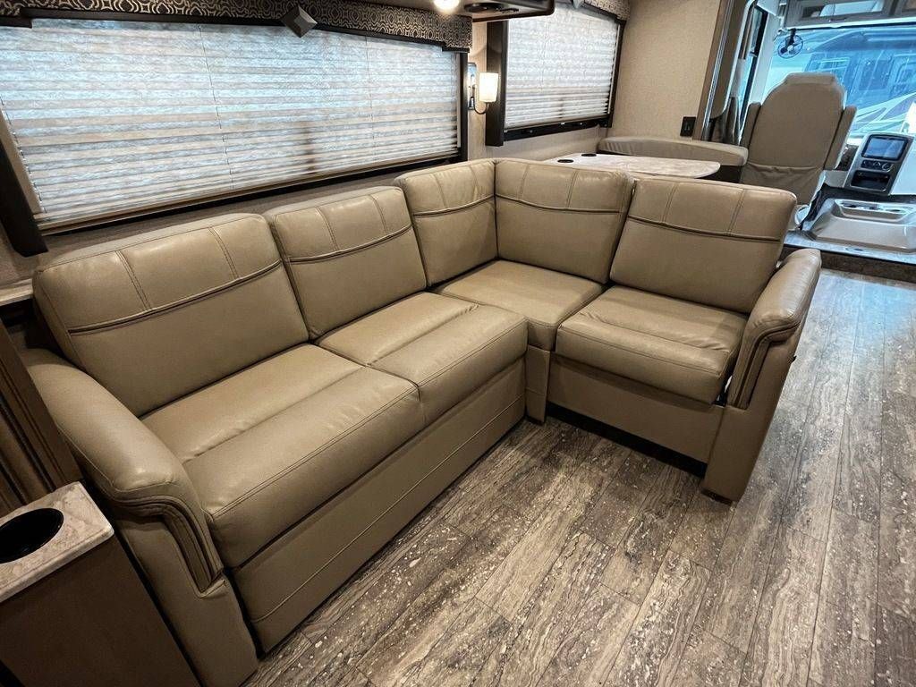 Photo 1 - 2020 Thor Motor Coach Class A Motorhome rental photo 12