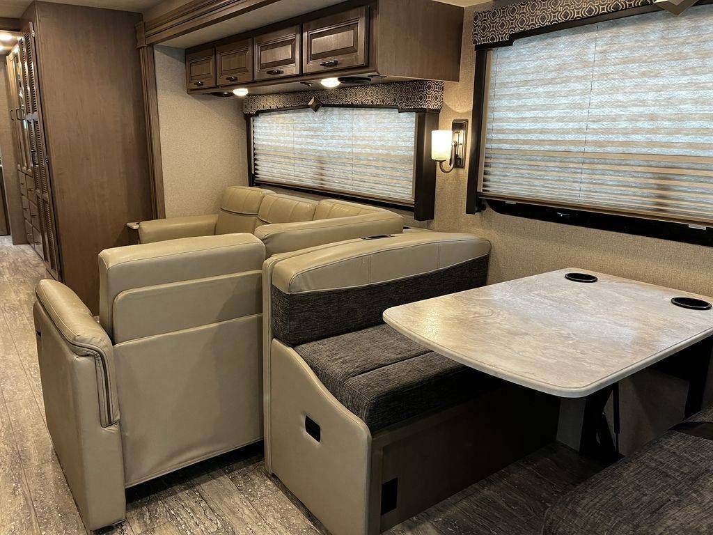 Photo 2 - 2020 Thor Motor Coach Class A Motorhome rental photo 17